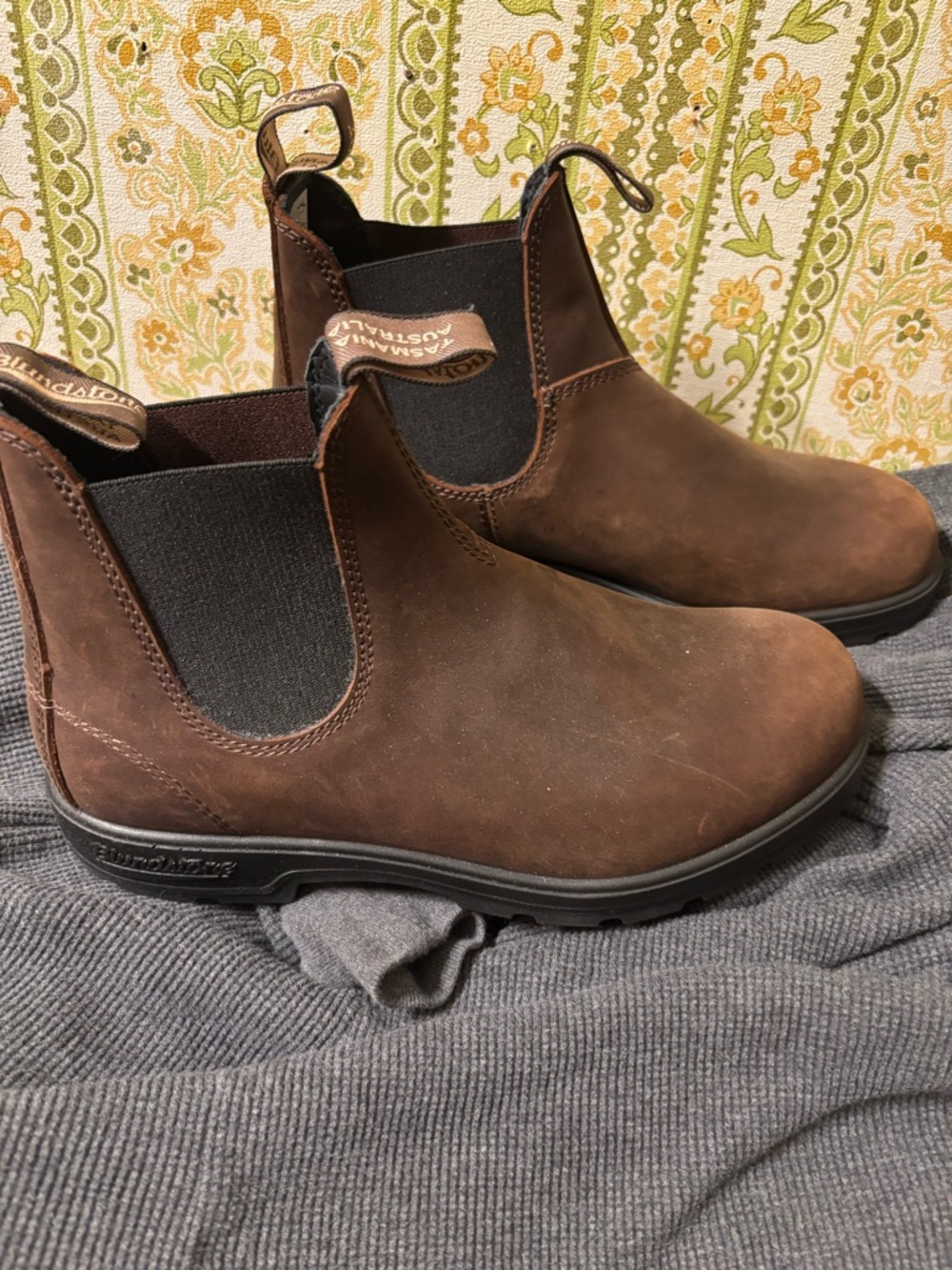 Blundstone Brown Chelsea Booties with Black Elastic Panels